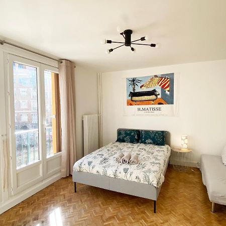 Apartamento Paris: Agreable Chambre D'Un Grand Artiste Exterior foto